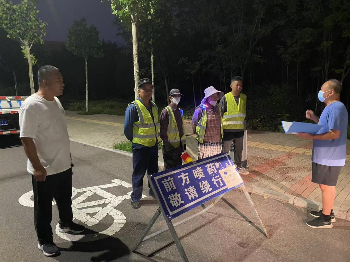 淄博张店区：“夜行园林人”在市民午夜正酣时悄然出动(图5)
